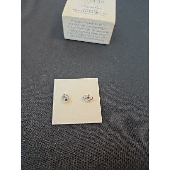 Avon Fashion Accents Heartshine Silvertone & Rhinestone Pierce Earrings 1979 NWB - Picture 8 of 8